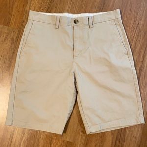 Old Navy Men’s Khaki Shorts